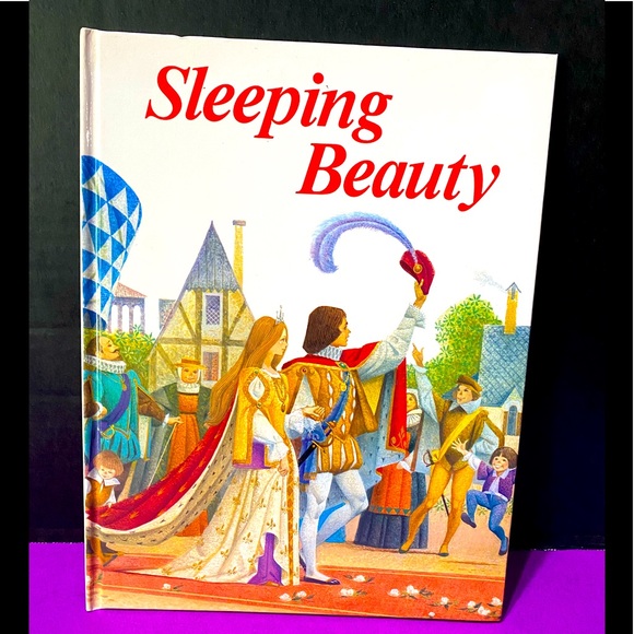 CLASSIC SLEEPING BEAUTY VINTAGE 80s COLLECTABLE HARDCOVER STORYBOOK - Picture 1 of 15